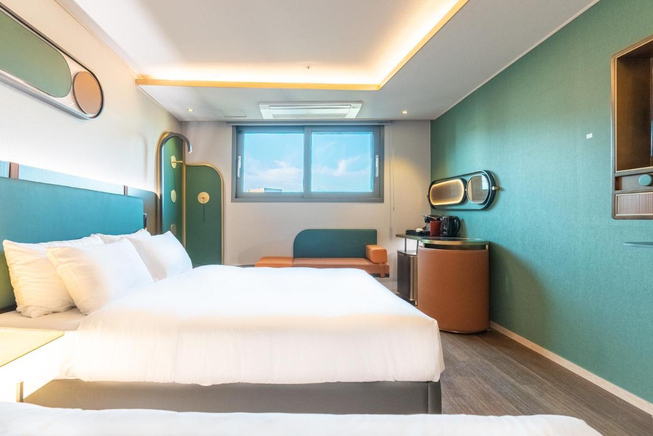 L&L Central Hotel Jeju Exterior photo
