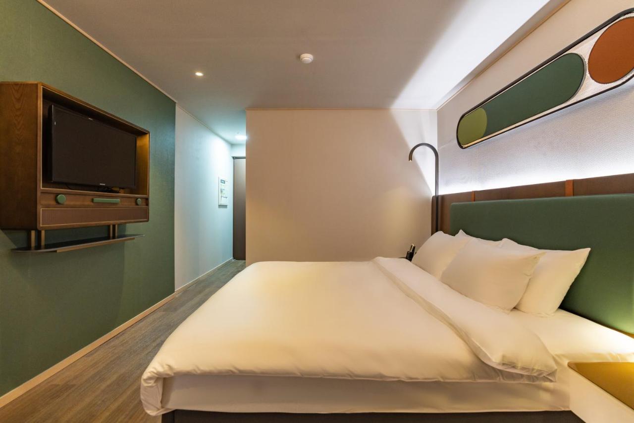 L&L Central Hotel Jeju Exterior photo